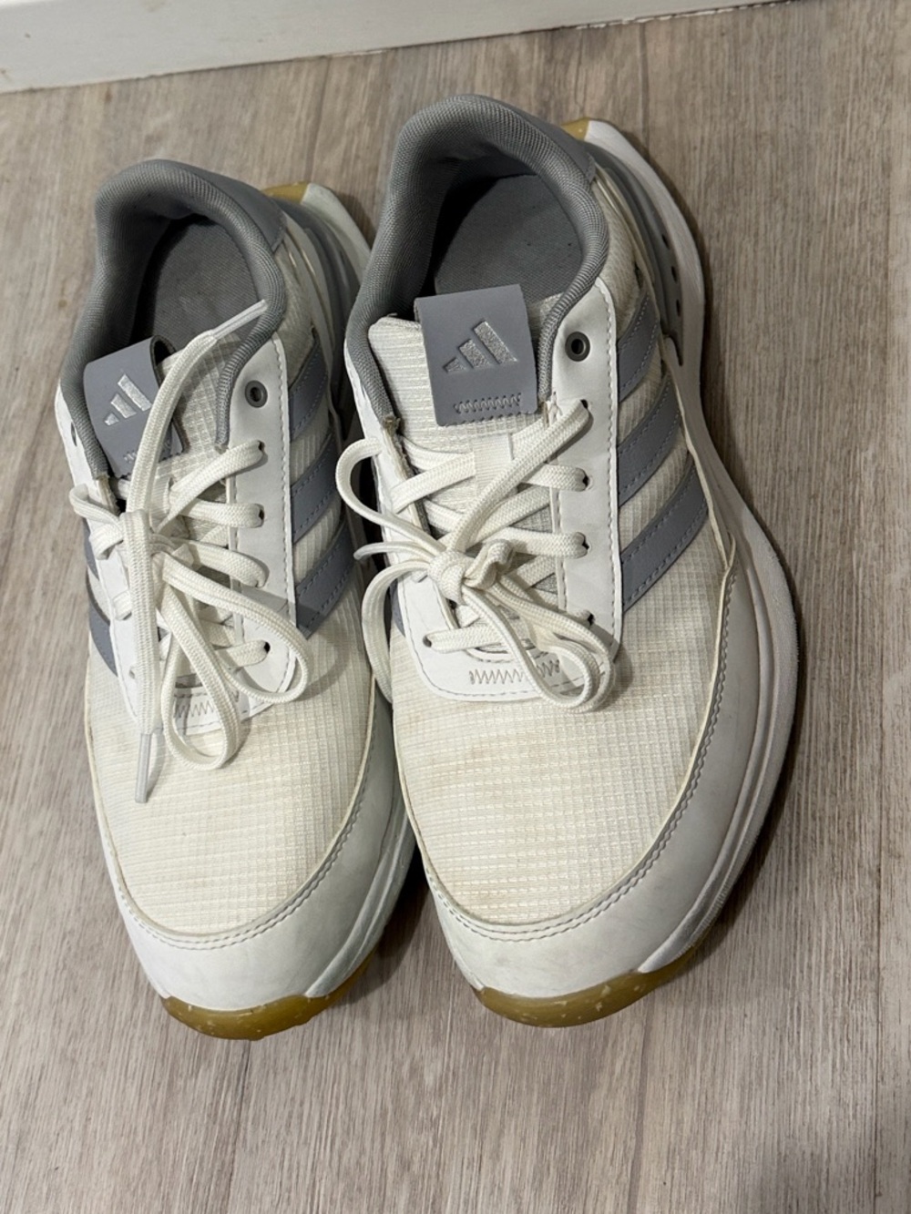 Adidas 6Y golf shoes - Picture 3 of 5